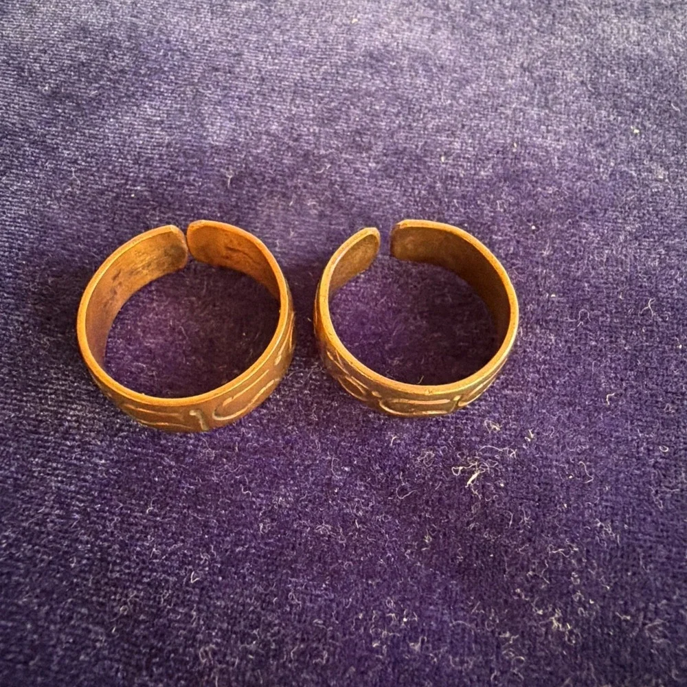 Vintage Tibetan Copper Artisan Ring Set 2 Adjustable Band Size 8 10.2g